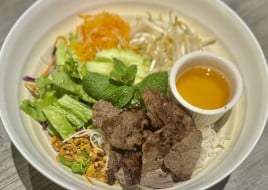 Charbroiled Steak Noodle Salad