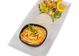 L Red Curry