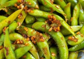 Spicy Garlic-Butter Edamame