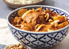 Mas-Sa-Man Peanut Curry Plate