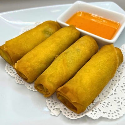 VEGGIE CRISPY ROLL (4 PIECES)