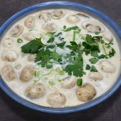 TOM KHA SOUP (Hot and Sour Soup with Coconut Milk) (SMALL)