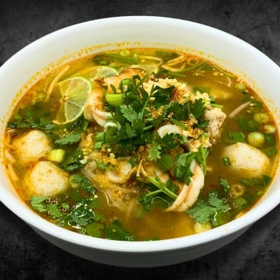 TOM YUM NOODLE