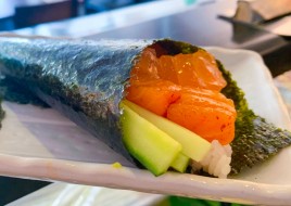 SPICY SALMON HANDROLL