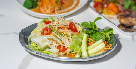 SISTERS THAI TYSONS,VA Salads