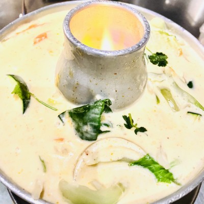 Tom Kha