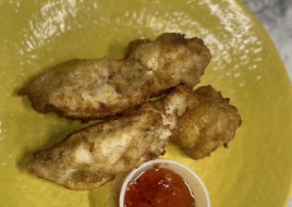 Chicken wings.  ( 4 )